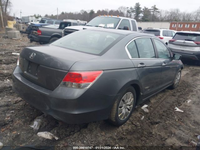 Photo 3 VIN: 1HGCP2F32AA006417 - HONDA ACCORD 