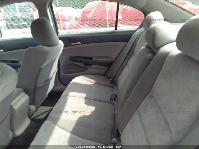 Photo 7 VIN: 1HGCP2F32AA018695 - HONDA ACCORD SDN 