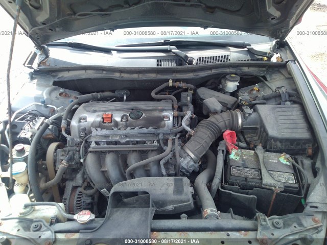 Photo 9 VIN: 1HGCP2F32AA018695 - HONDA ACCORD SDN 