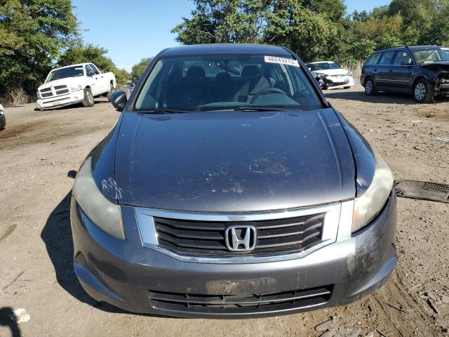 Photo 4 VIN: 1HGCP2F32AA067105 - HONDA ACCORD 