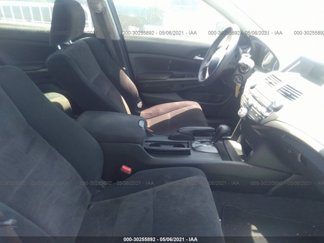 Photo 4 VIN: 1HGCP2F32AA072997 - HONDA ACCORD SDN 