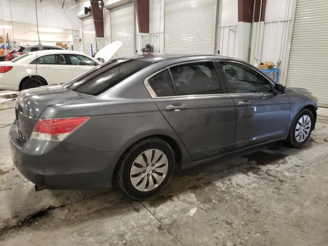 Photo 2 VIN: 1HGCP2F32AA086530 - HONDA ACCORD LX 