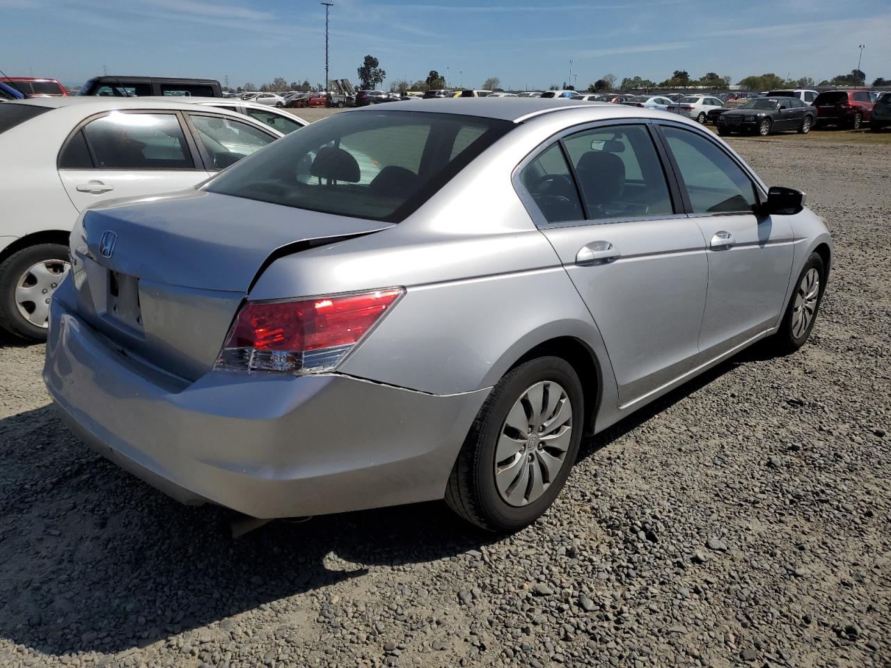 Photo 2 VIN: 1HGCP2F32AA094157 - HONDA ACCORD 