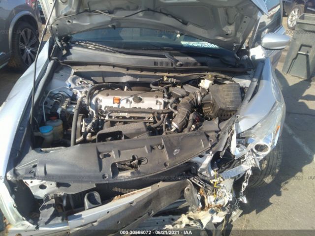 Photo 9 VIN: 1HGCP2F32AA095325 - HONDA ACCORD SDN 