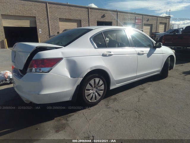 Photo 3 VIN: 1HGCP2F32AA104654 - HONDA ACCORD SDN 