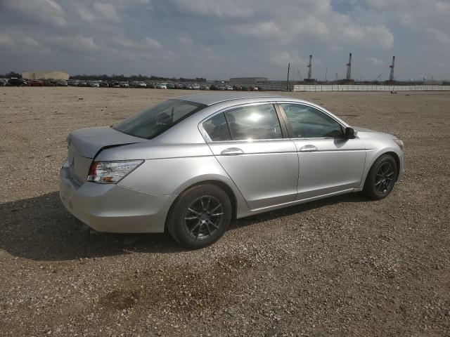 Photo 2 VIN: 1HGCP2F32AA108977 - HONDA ACCORD LX 