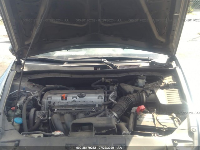 Photo 9 VIN: 1HGCP2F32AA117243 - HONDA ACCORD SDN 