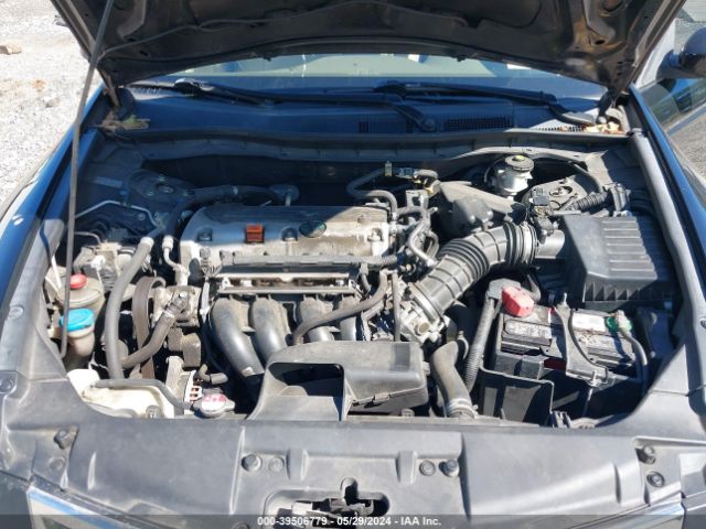 Photo 9 VIN: 1HGCP2F32AA121437 - HONDA ACCORD 