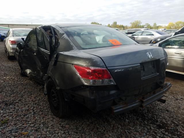 Photo 2 VIN: 1HGCP2F32AA128226 - HONDA ACCORD LX 