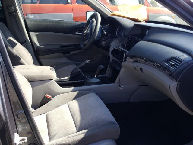 Photo 4 VIN: 1HGCP2F32AA131157 - HONDA ACCORD LX 