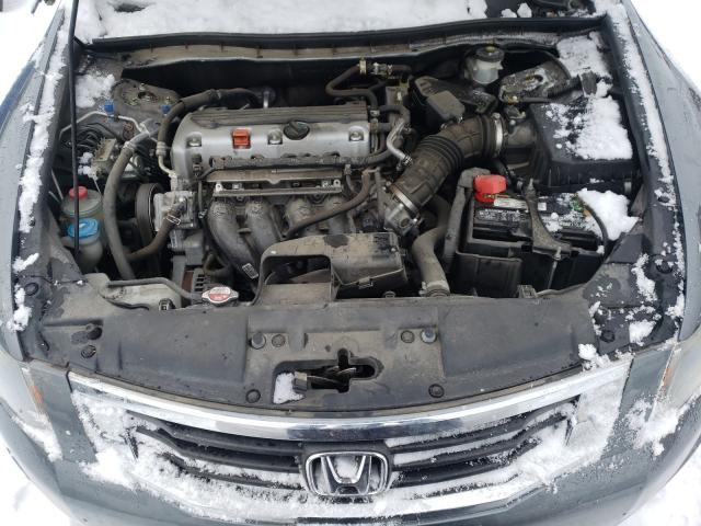 Photo 6 VIN: 1HGCP2F32AA134558 - HONDA ACCORD LX 