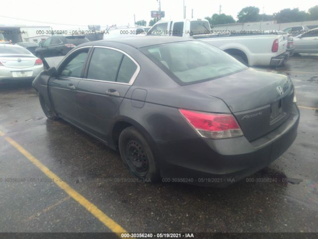 Photo 2 VIN: 1HGCP2F32AA162148 - HONDA ACCORD SDN 