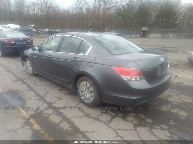 Photo 2 VIN: 1HGCP2F32AA187230 - HONDA ACCORD SDN 