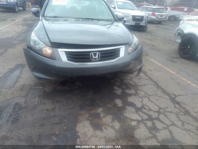 Photo 5 VIN: 1HGCP2F32AA187230 - HONDA ACCORD SDN 