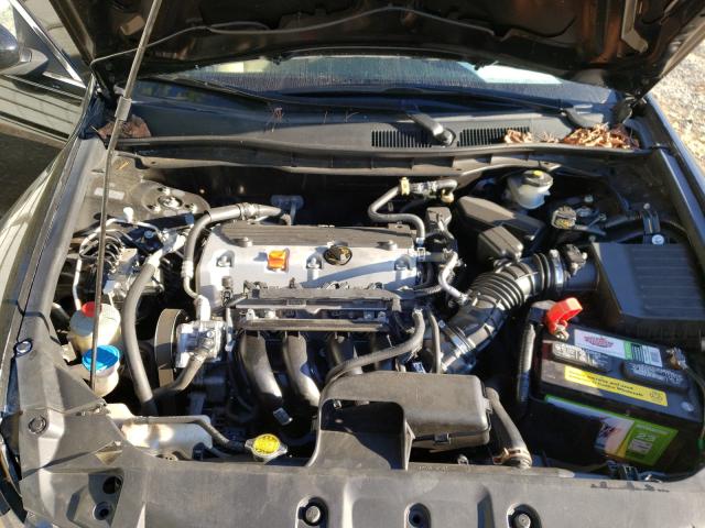 Photo 6 VIN: 1HGCP2F32BA009562 - HONDA ACCORD LX 