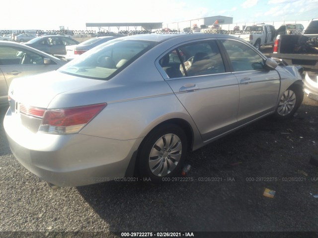 Photo 3 VIN: 1HGCP2F32BA009934 - HONDA ACCORD SDN 