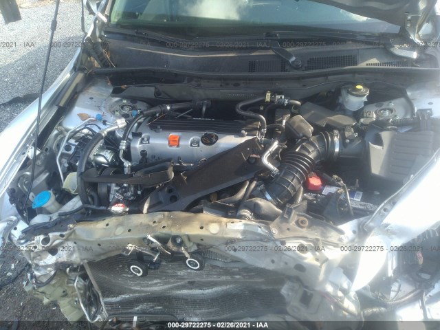 Photo 9 VIN: 1HGCP2F32BA009934 - HONDA ACCORD SDN 