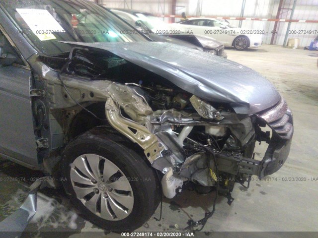 Photo 5 VIN: 1HGCP2F32BA020853 - HONDA ACCORD SDN 