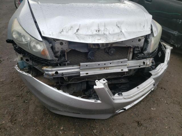 Photo 8 VIN: 1HGCP2F32BA040648 - HONDA ACCORD LX 