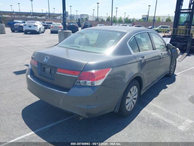 Photo 3 VIN: 1HGCP2F32BA054727 - HONDA ACCORD 