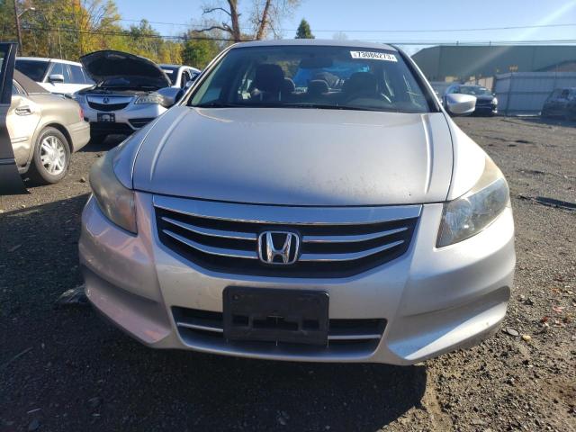 Photo 4 VIN: 1HGCP2F32BA054856 - HONDA ACCORD 