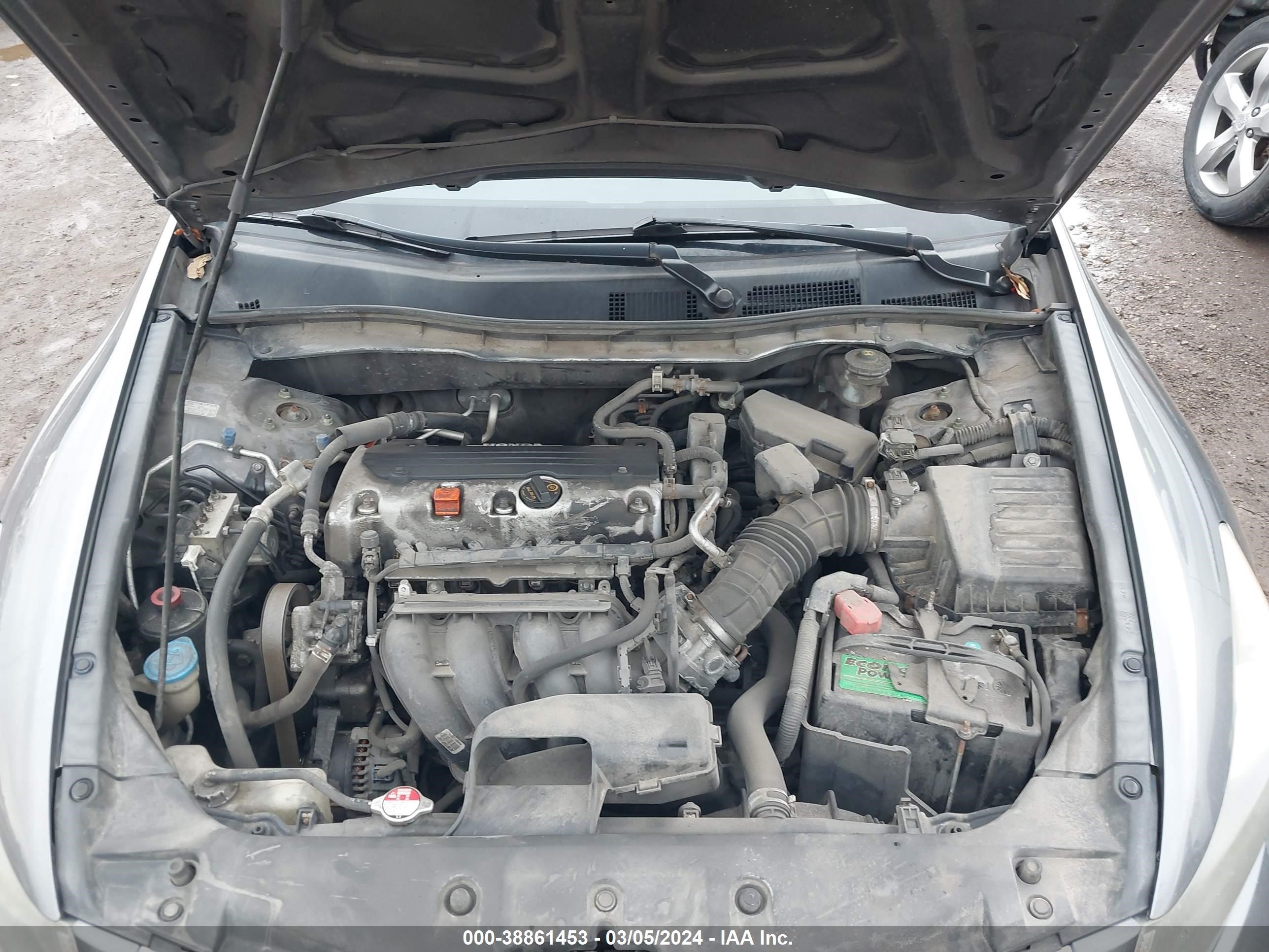 Photo 9 VIN: 1HGCP2F32BA059300 - HONDA ACCORD 