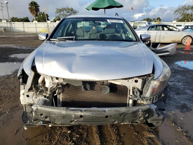 Photo 4 VIN: 1HGCP2F32BA075173 - HONDA ACCORD 