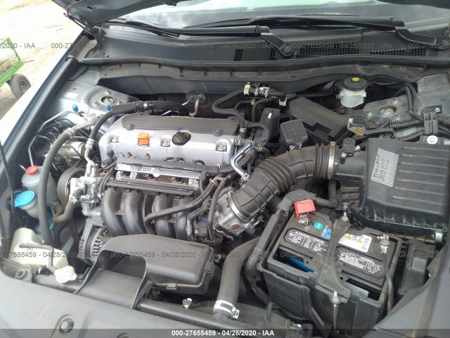 Photo 9 VIN: 1HGCP2F32BA083337 - HONDA ACCORD SDN 