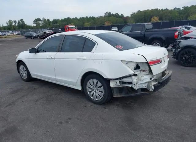 Photo 2 VIN: 1HGCP2F32BA085945 - HONDA ACCORD 