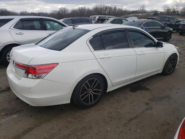 Photo 2 VIN: 1HGCP2F32BA091664 - HONDA ACCORD LX 