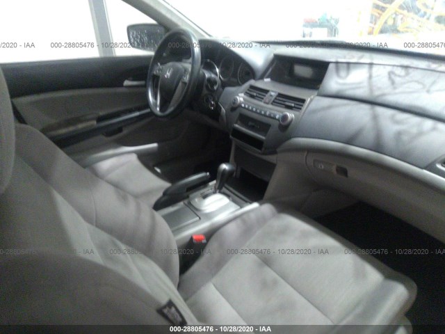 Photo 4 VIN: 1HGCP2F32BA092197 - HONDA ACCORD SDN 