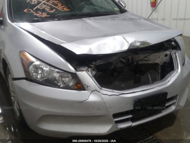 Photo 5 VIN: 1HGCP2F32BA092197 - HONDA ACCORD SDN 