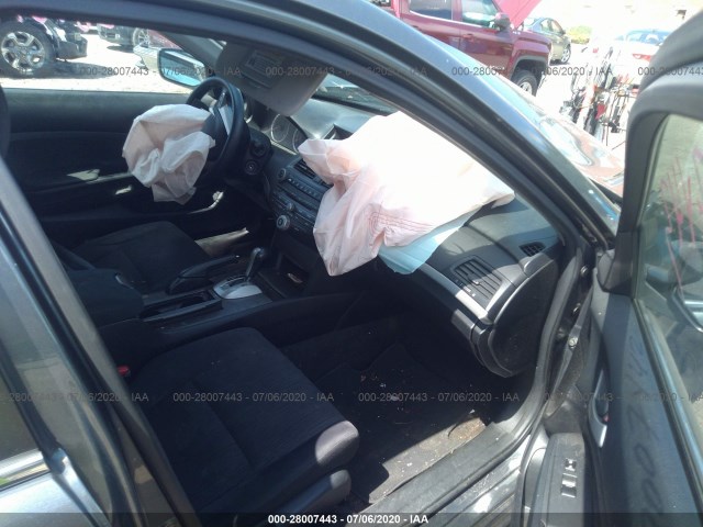 Photo 4 VIN: 1HGCP2F32BA094693 - HONDA ACCORD SDN 