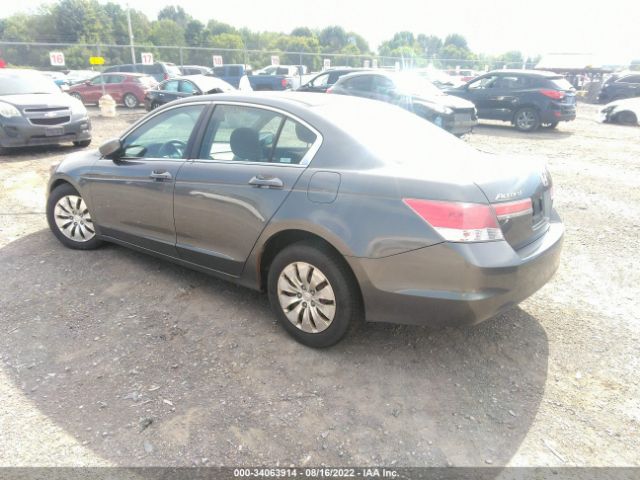 Photo 2 VIN: 1HGCP2F32BA100590 - HONDA ACCORD SDN 