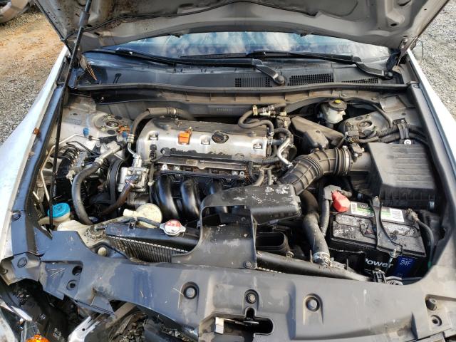 Photo 6 VIN: 1HGCP2F32BA110231 - HONDA ACCORD LX 