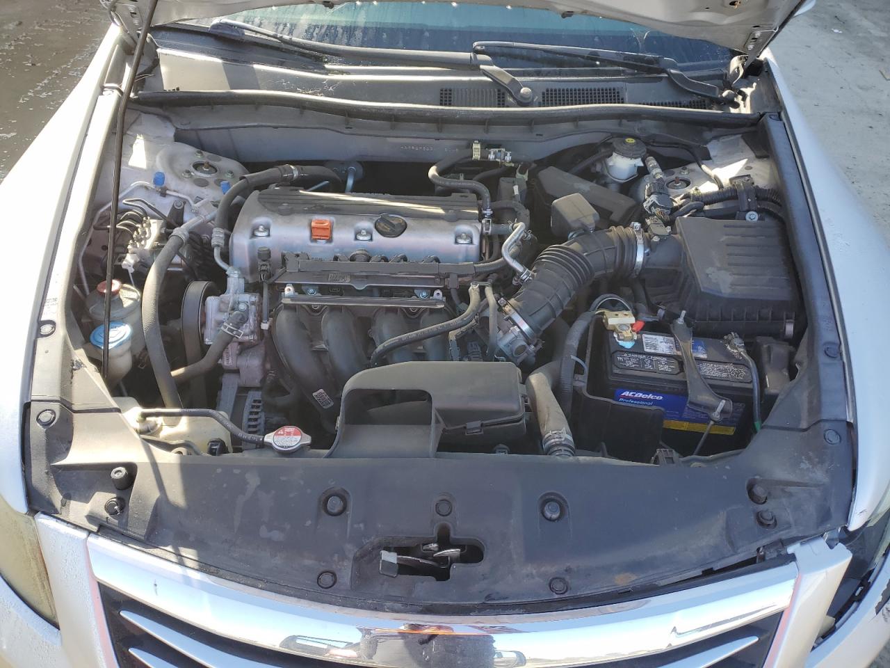 Photo 10 VIN: 1HGCP2F32BA115042 - HONDA ACCORD 