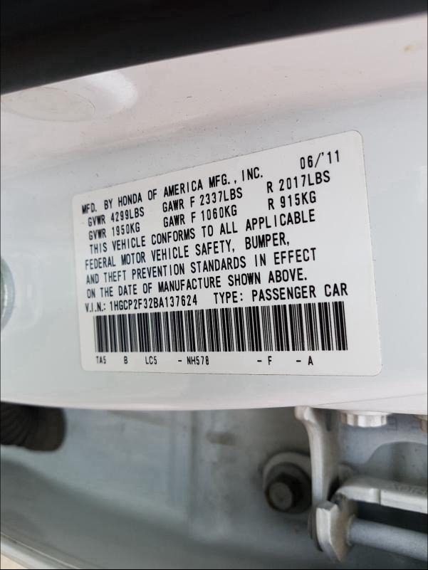 Photo 9 VIN: 1HGCP2F32BA137624 - HONDA ACCORD LX 