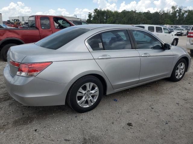 Photo 2 VIN: 1HGCP2F32BA145979 - HONDA ACCORD 