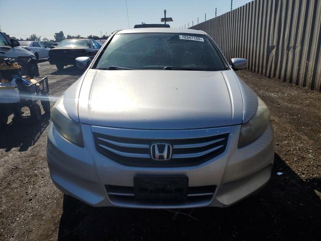 Photo 4 VIN: 1HGCP2F32BA147893 - HONDA ACCORD LX 