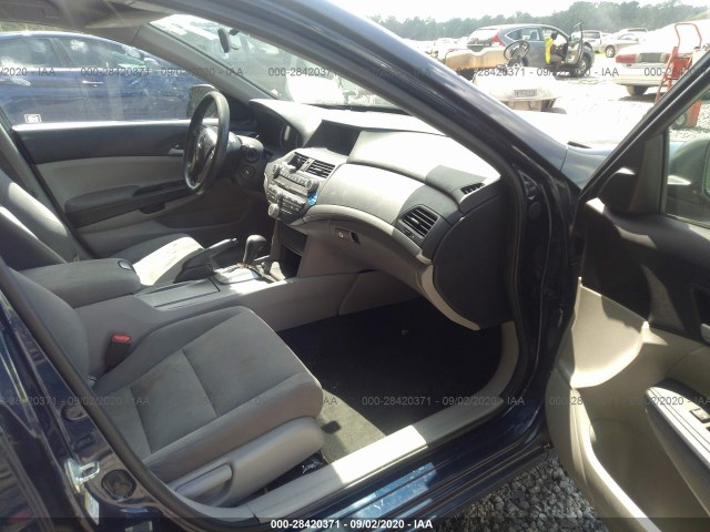 Photo 4 VIN: 1HGCP2F32BA149353 - HONDA ACCORD SDN 