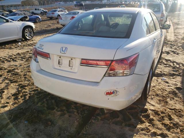 Photo 3 VIN: 1HGCP2F32BA151488 - HONDA ACCORD LX 