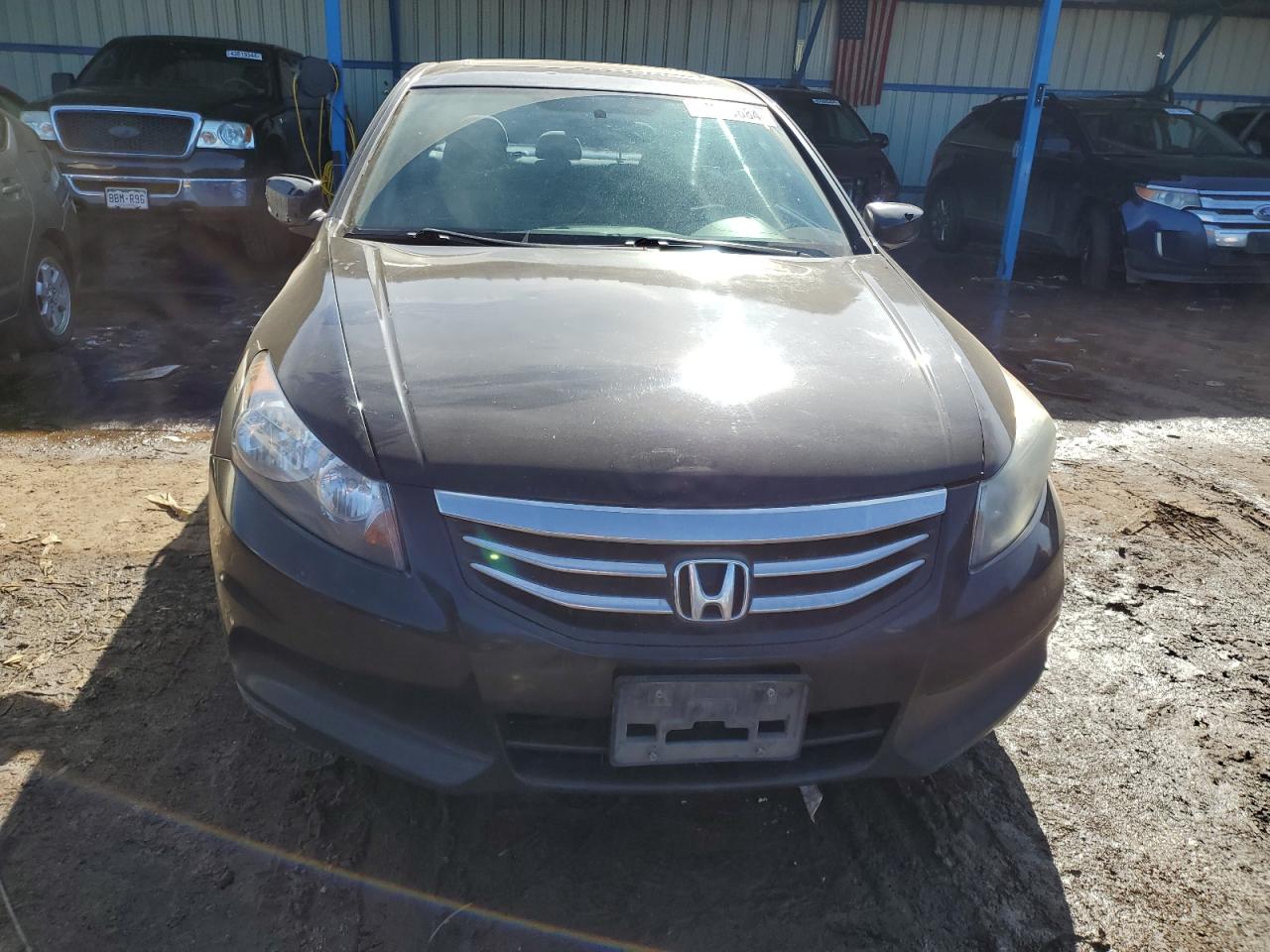 Photo 4 VIN: 1HGCP2F32BA154178 - HONDA ACCORD 