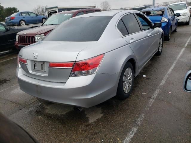 Photo 3 VIN: 1HGCP2F32BA156576 - HONDA ACCORD LX 