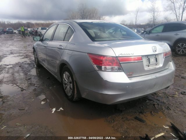 Photo 2 VIN: 1HGCP2F32CA033295 - HONDA ACCORD SDN 