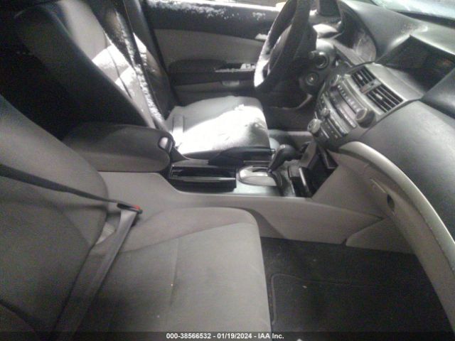 Photo 4 VIN: 1HGCP2F32CA116354 - HONDA ACCORD 