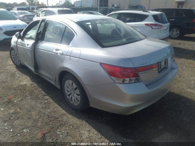 Photo 2 VIN: 1HGCP2F32CA121652 - HONDA ACCORD SDN 