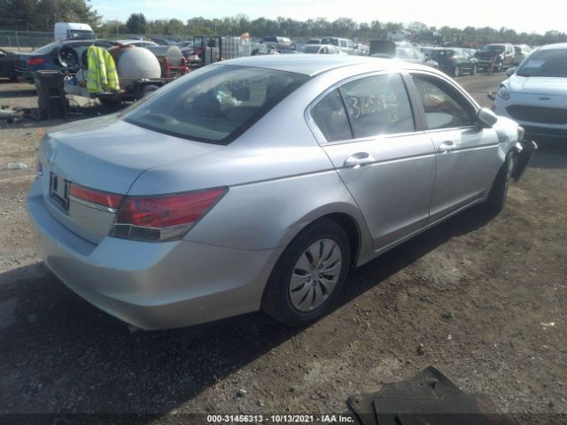 Photo 3 VIN: 1HGCP2F32CA121652 - HONDA ACCORD SDN 