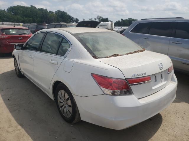 Photo 2 VIN: 1HGCP2F32CA122056 - HONDA ACCORD LX 