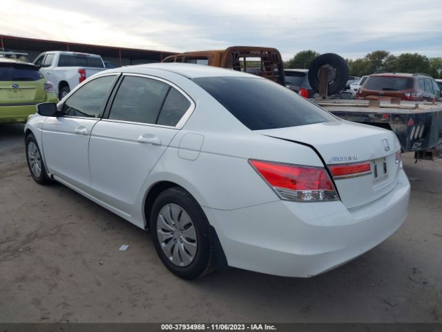 Photo 2 VIN: 1HGCP2F32CA151590 - HONDA ACCORD SDN 