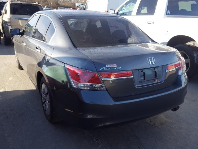 Photo 2 VIN: 1HGCP2F32CA153954 - HONDA ACCORD LX 